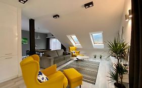 Ski Sun Sea - Rodzinny apartament pod gondolą
